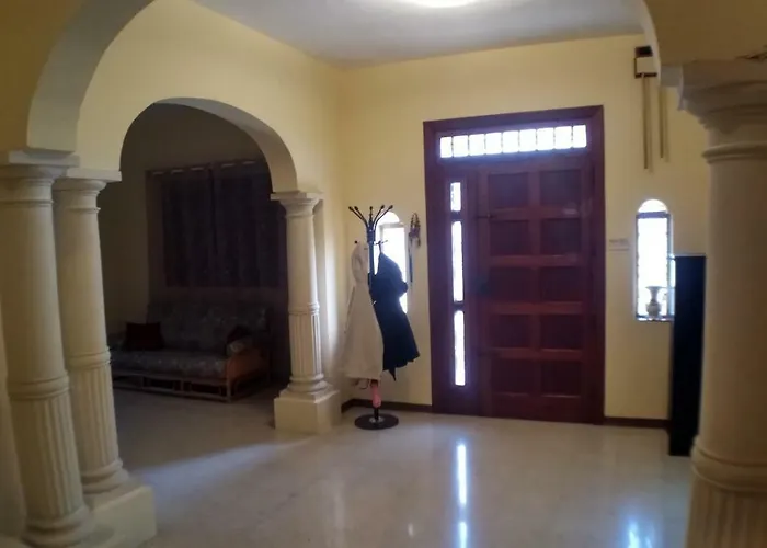 Corner Townhouse 1km From Quarto em Acomodações Particulares Msida